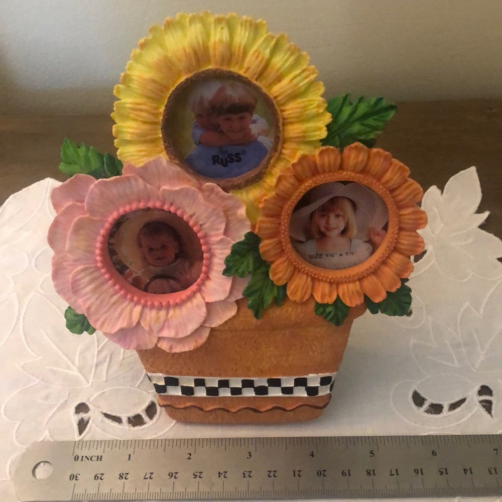 Vintage Flowerpot Frame